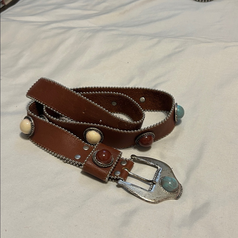 ๐ธ30%Off2๐ Leatherock brown stone leather belt poncho buckle - Picture 2 of 11